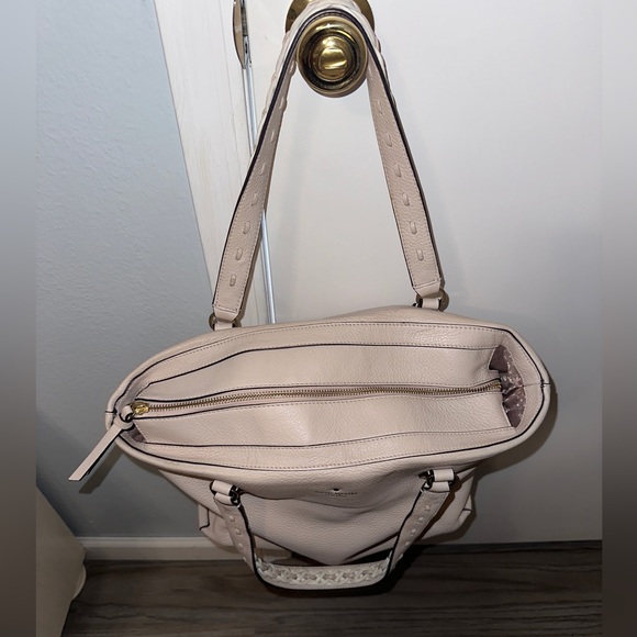 Kate Spade! - Picture 4 of 4